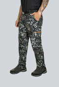 Pantalón licrado ribetes cammo pantanoso
