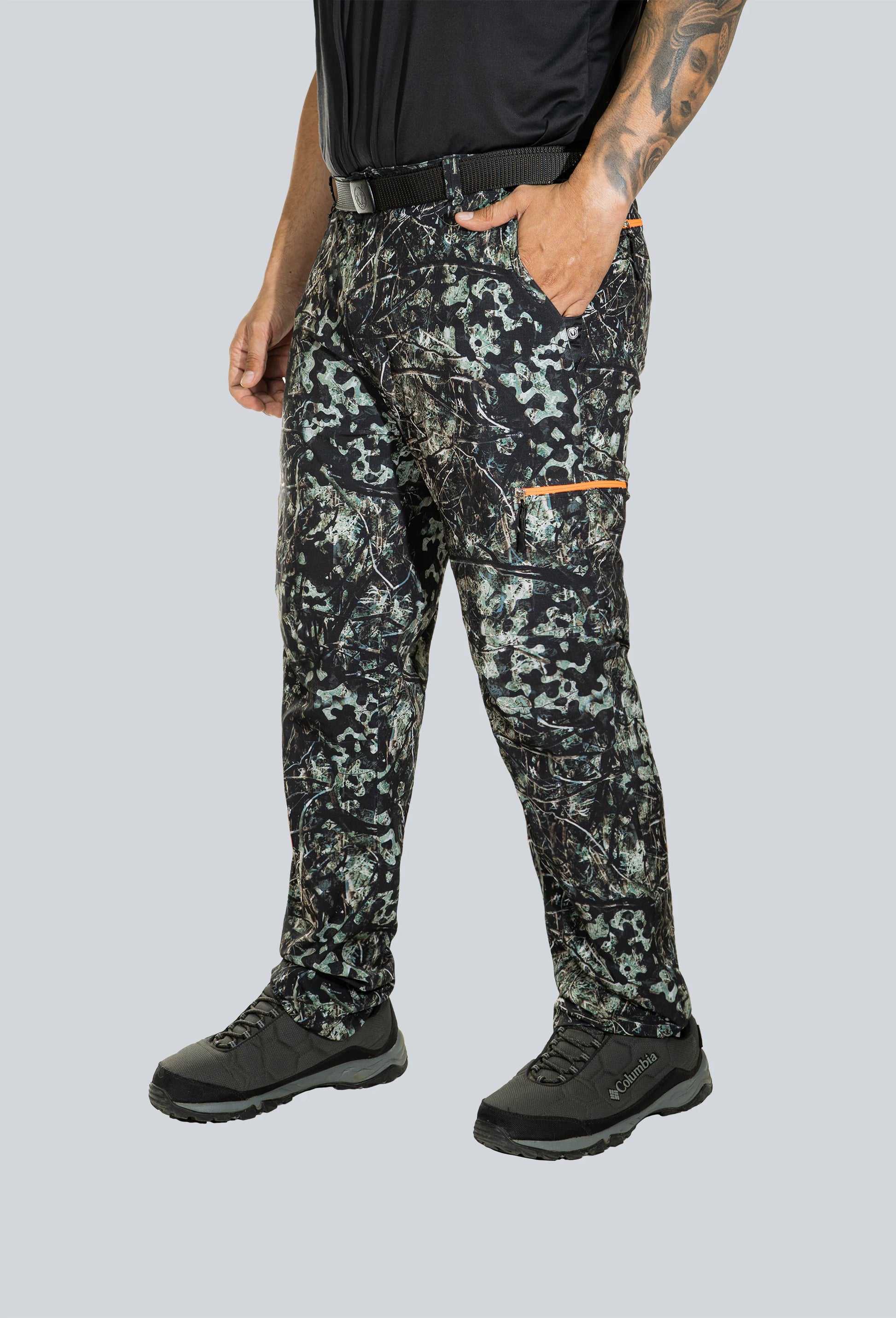 Pantalón licrado ribetes cammo pantanoso