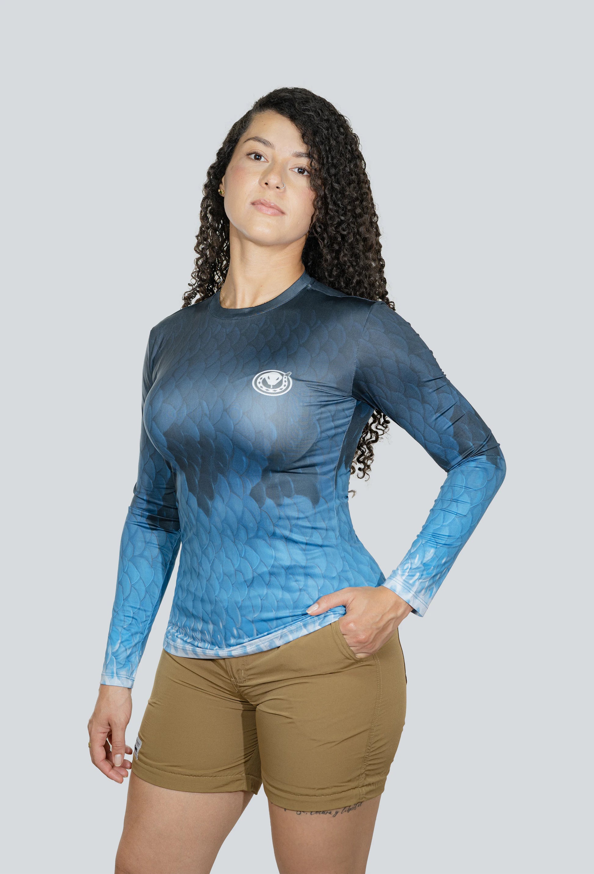 Jersey cuello redondo bass usa escama azul