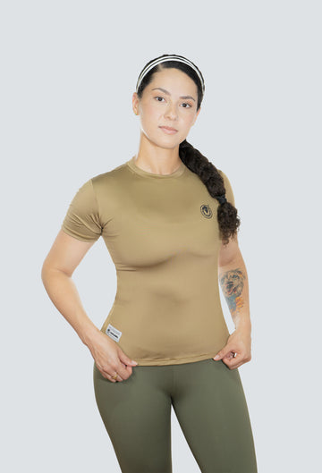 Camiseta en licra ocre fondo entero