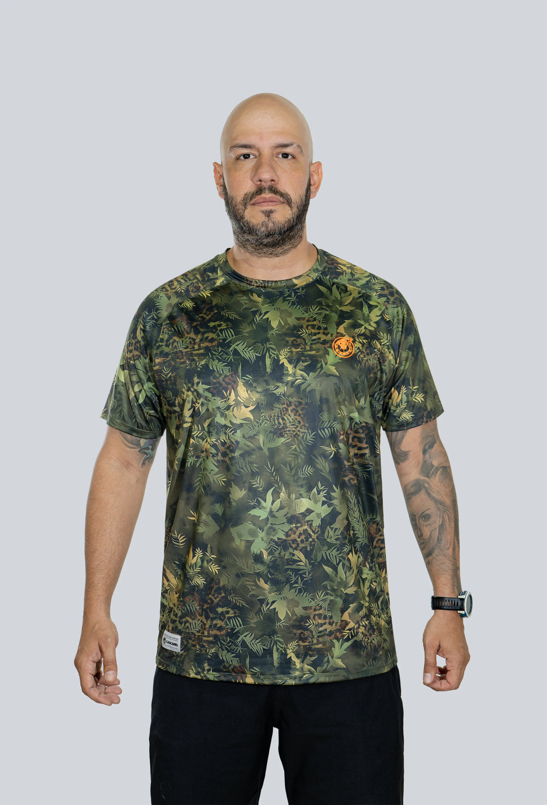 Camiseta tecnica outdoor cammo arbóreo jaguar