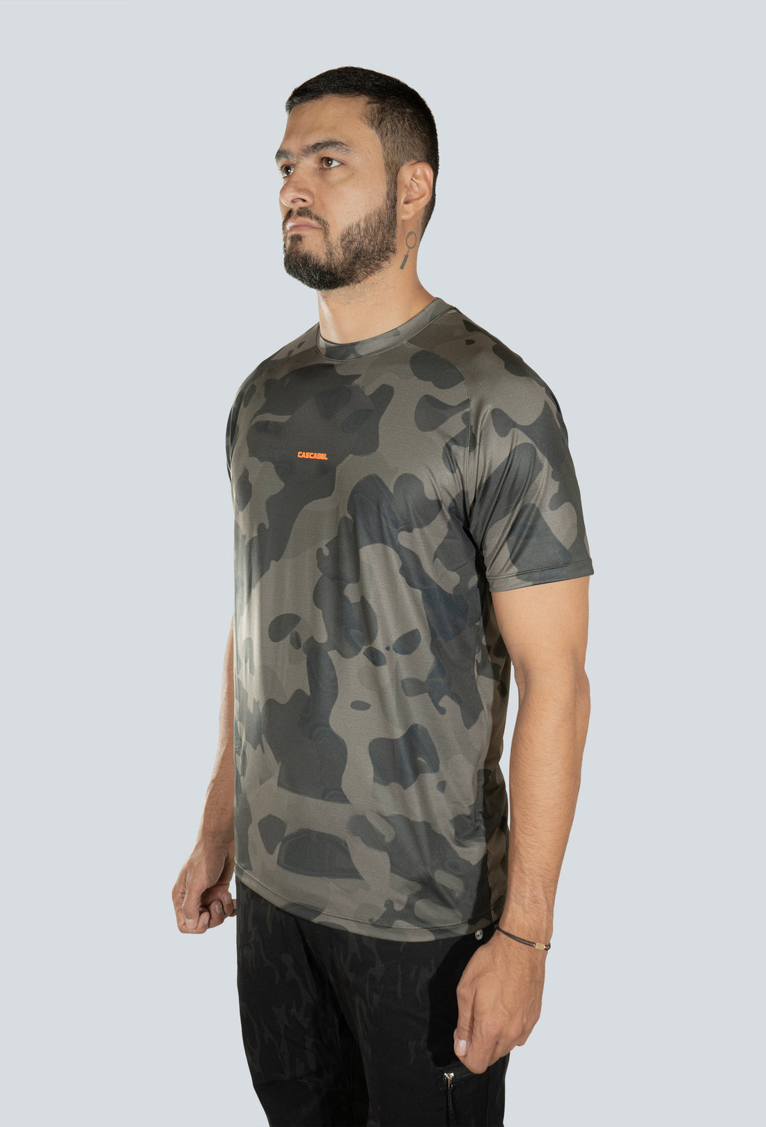 CAMISETA EN LICRA CAMMO NEBULOSO OCRE OSCURO NEGRO 8085