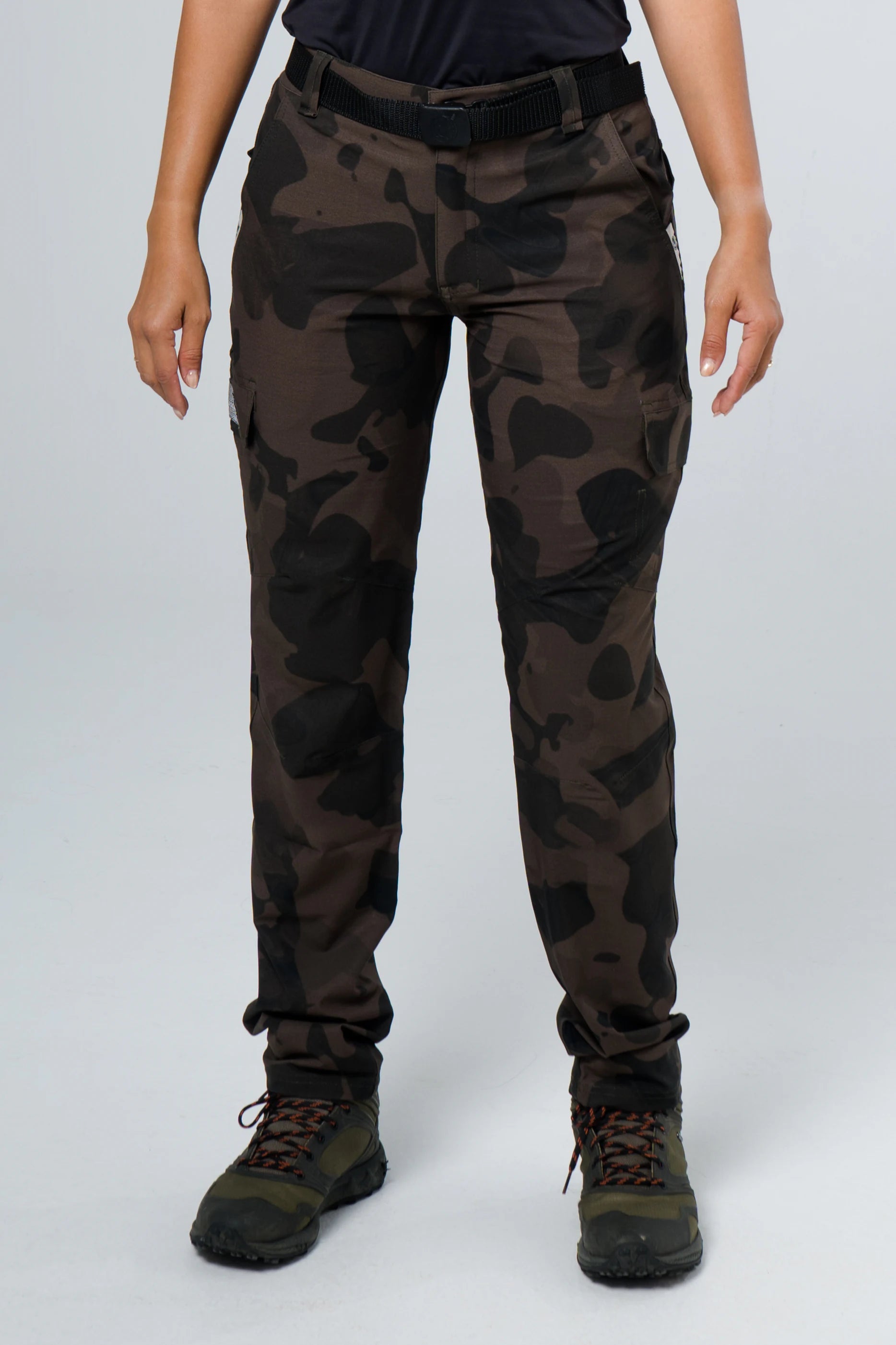 Pantalón licrado outdoor cammo nebuloso verde