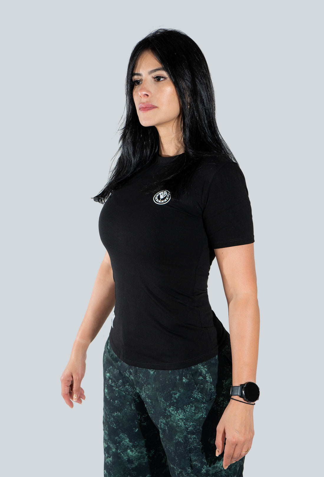 Camiseta dama algodon premium negro fondo entero