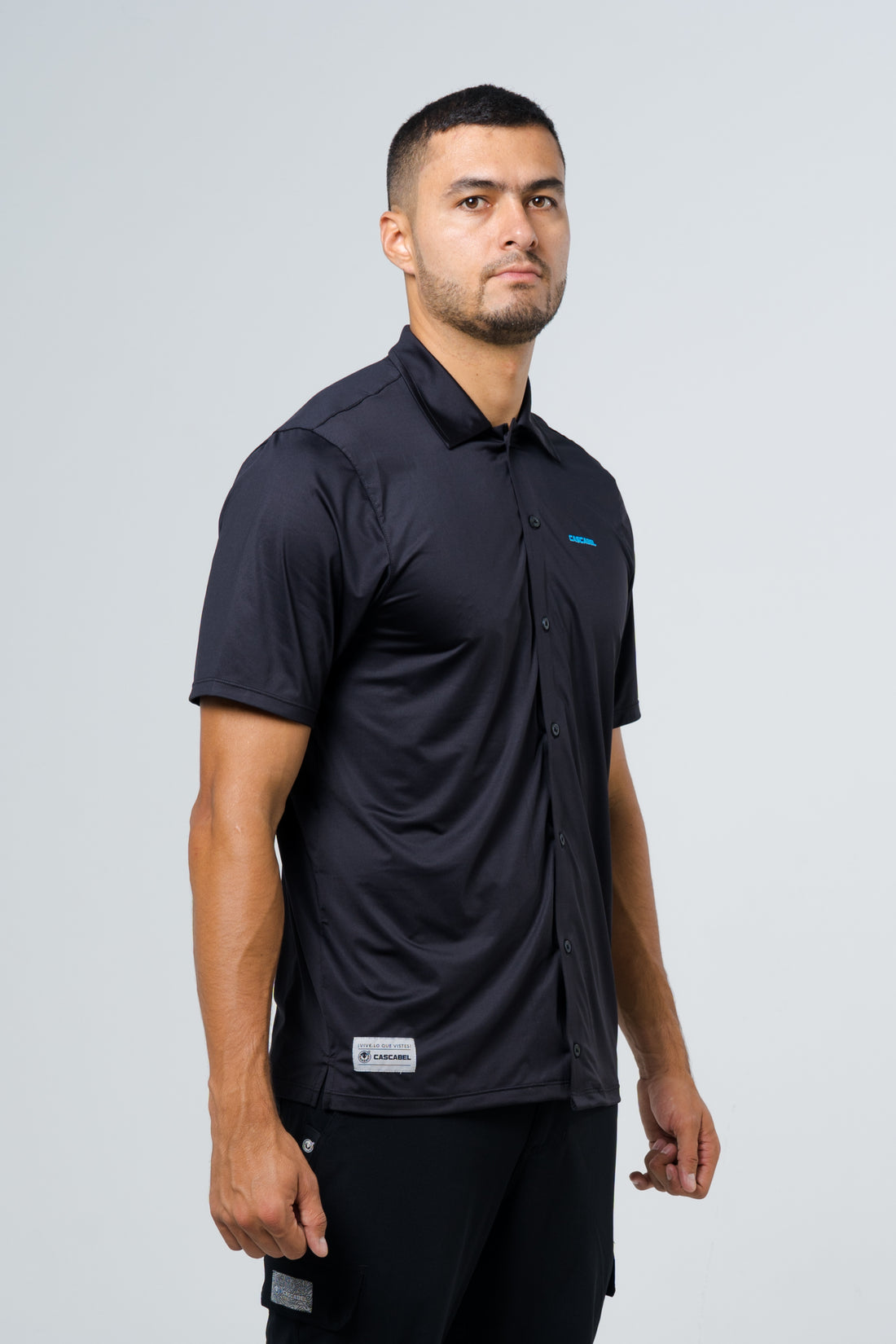 CAMISA EN LICRA MANGA CORTA NEGRO FONDO ENTERO 9506