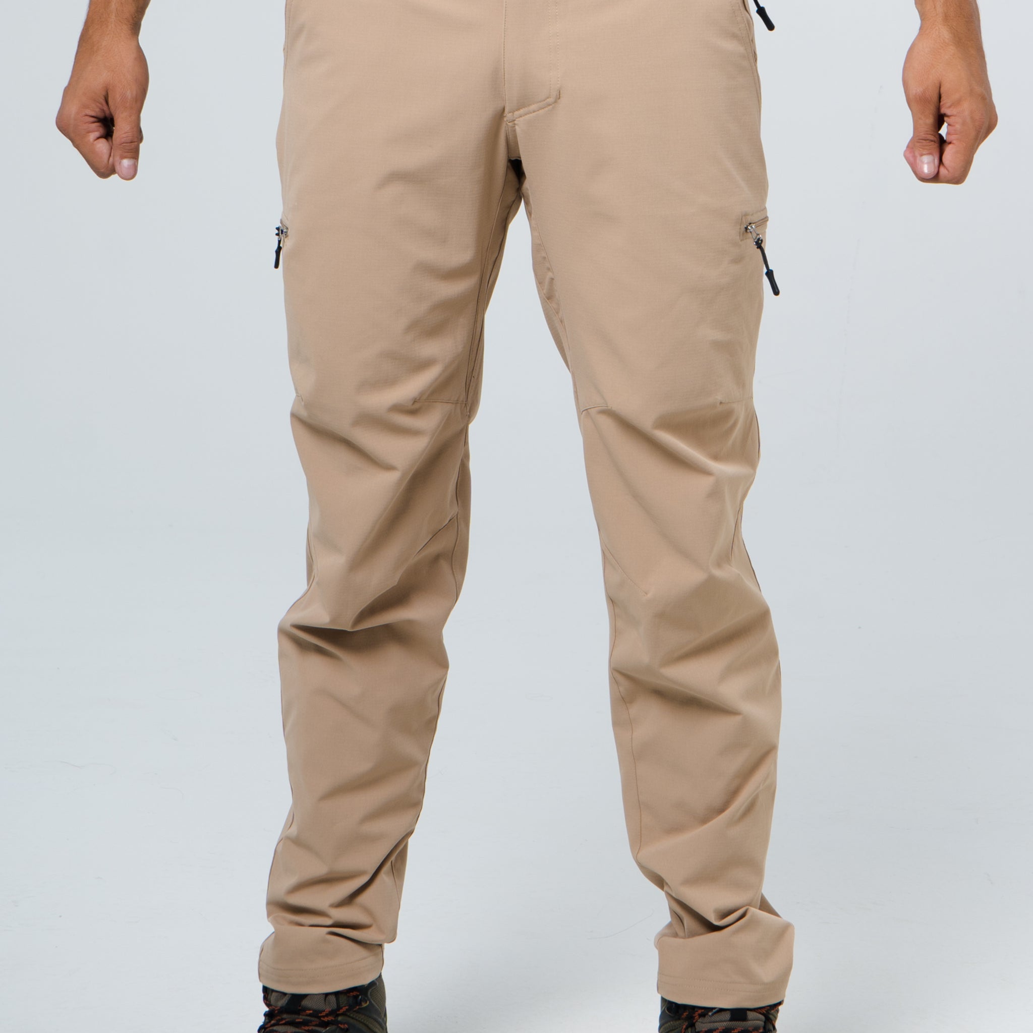 PANTALON TACTICO CON CIERRE BOLSILLOS HOMBRE CAMEL FONDO ENTERO 9507