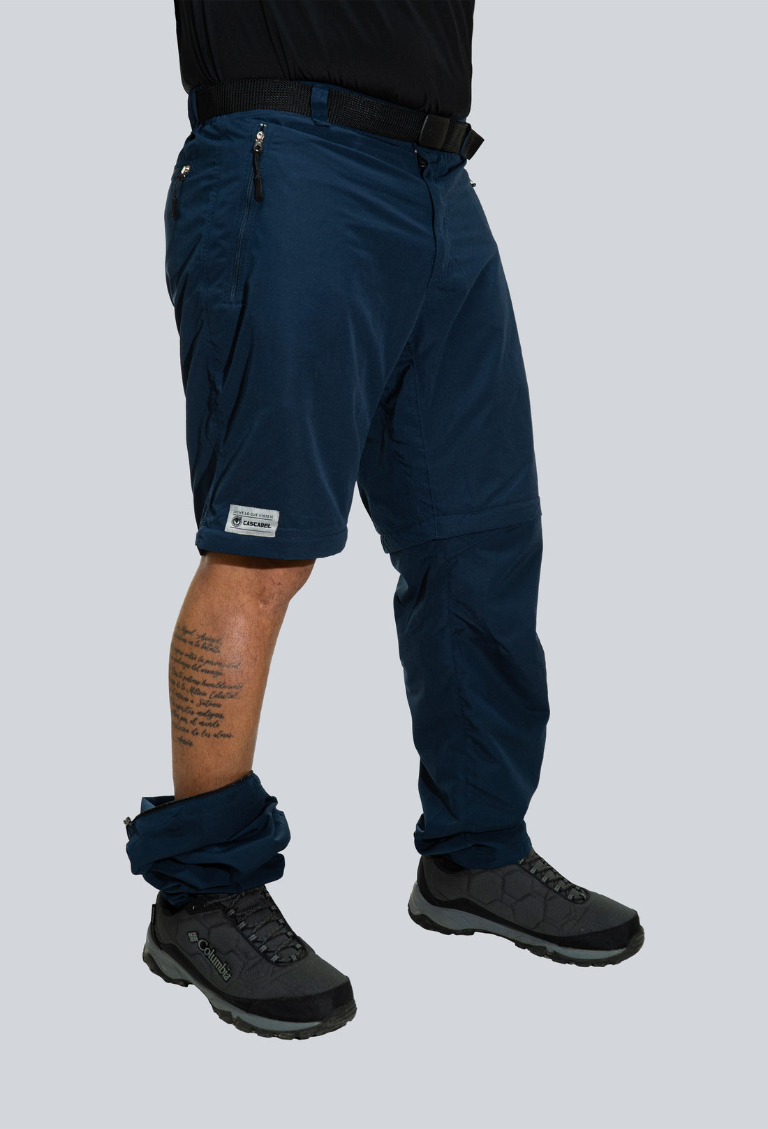 Pantalón convertible outdoor azul navvy fondo entero