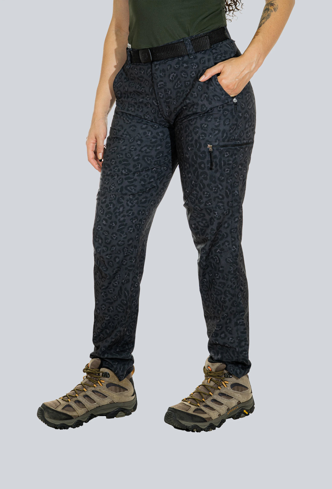 Pantalón licrado dama outdoor jaguar print gris