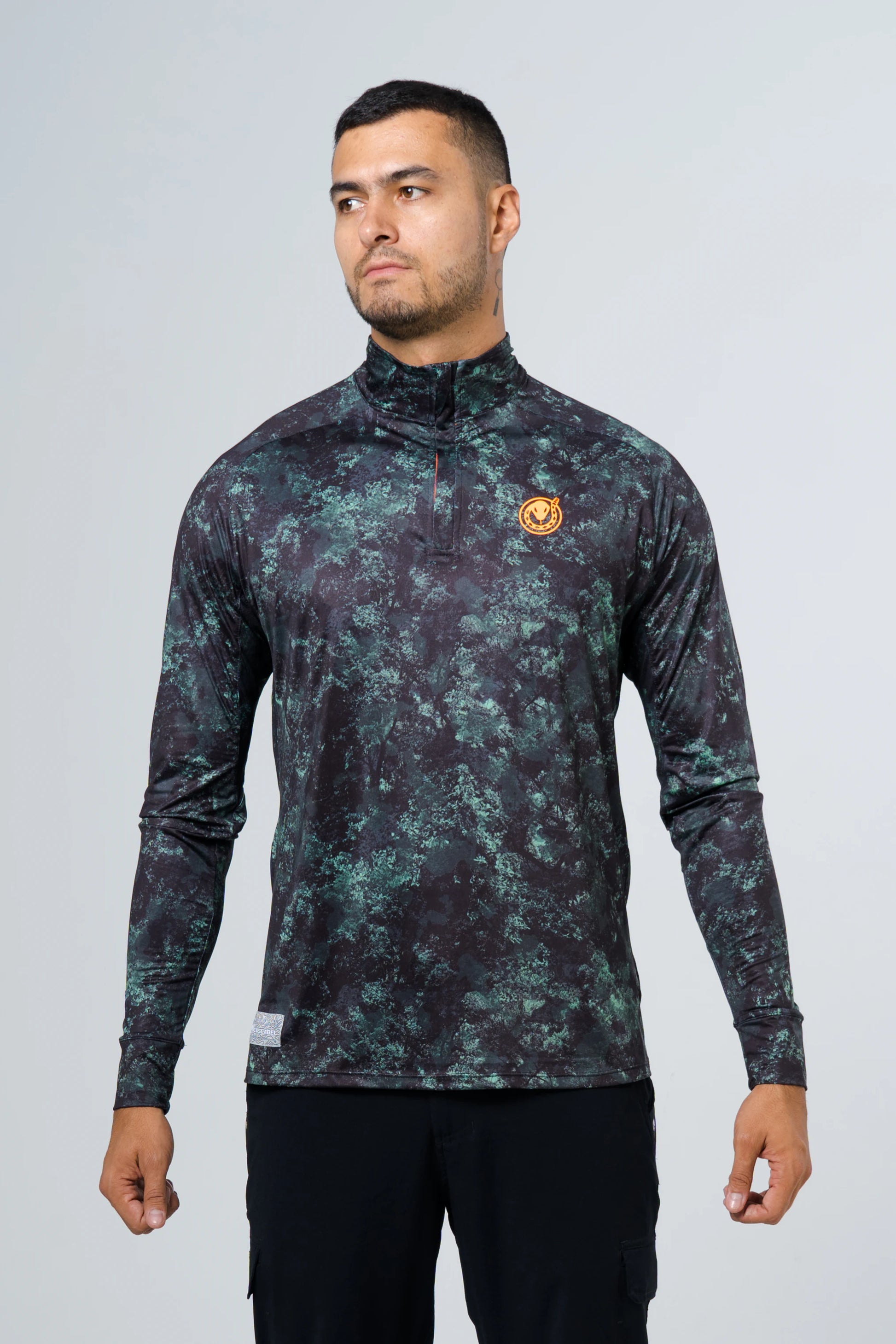 Jersey cuello tortuga manga ranglan cammo verde amazonas